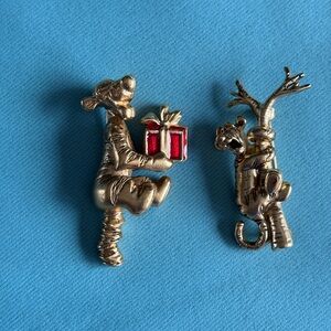 Vintage Gold ToneTigger Brooch Set